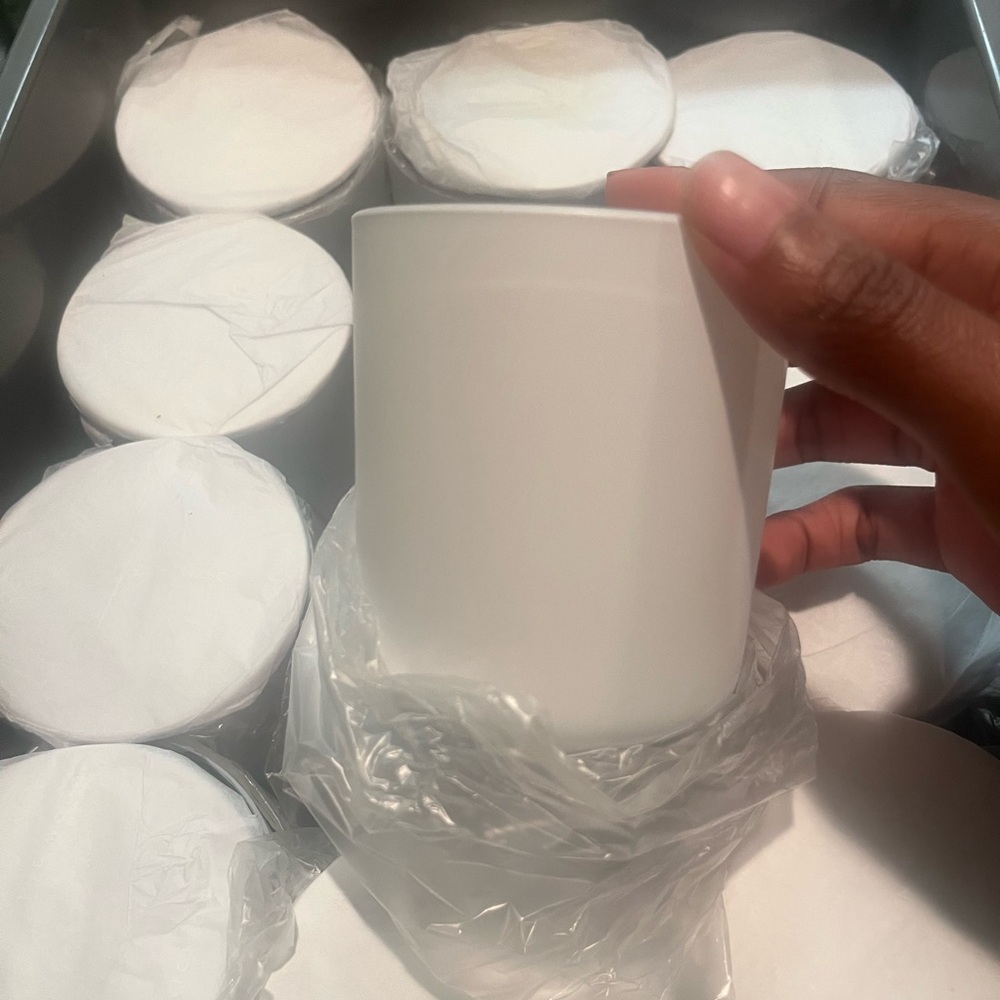 12 Empty Matte White 8oz Candle Vessels With Lids (New)